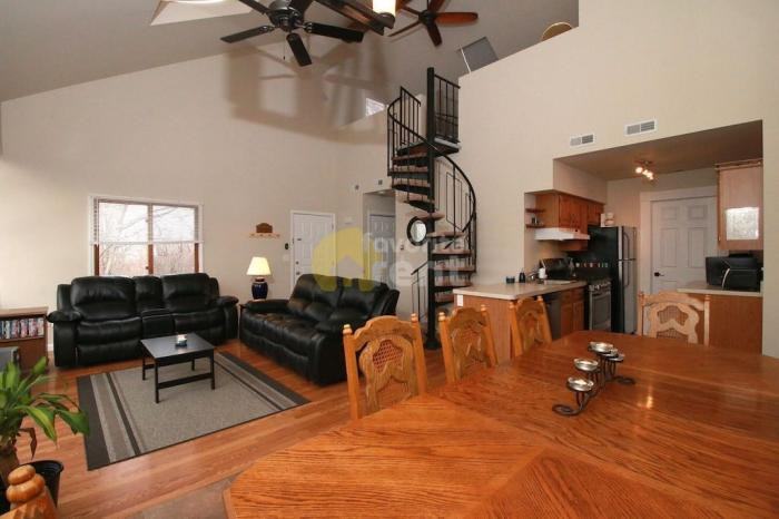2 Keystone Ct - Photo 3 of 5