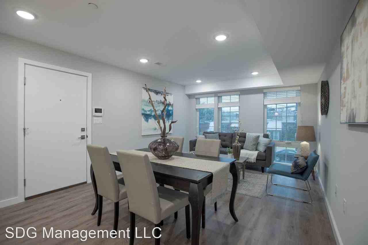 745 N 20th St - Photo 3 of 12