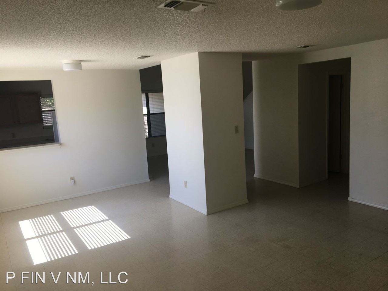 2303 Sandia Ct - Photo 2 of 8