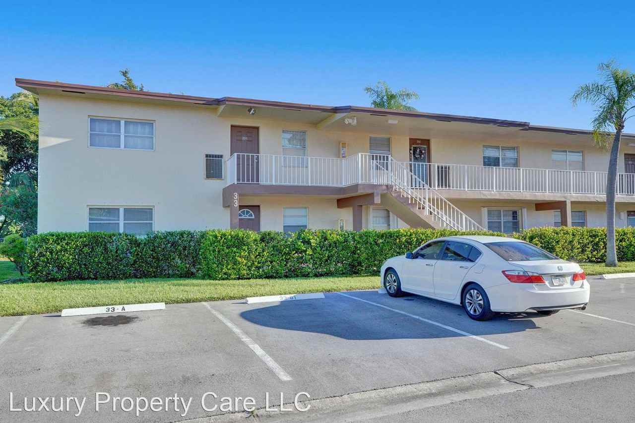 7605 Nw 5th Pl Bldg 33 #101 - Photo 3 of 39