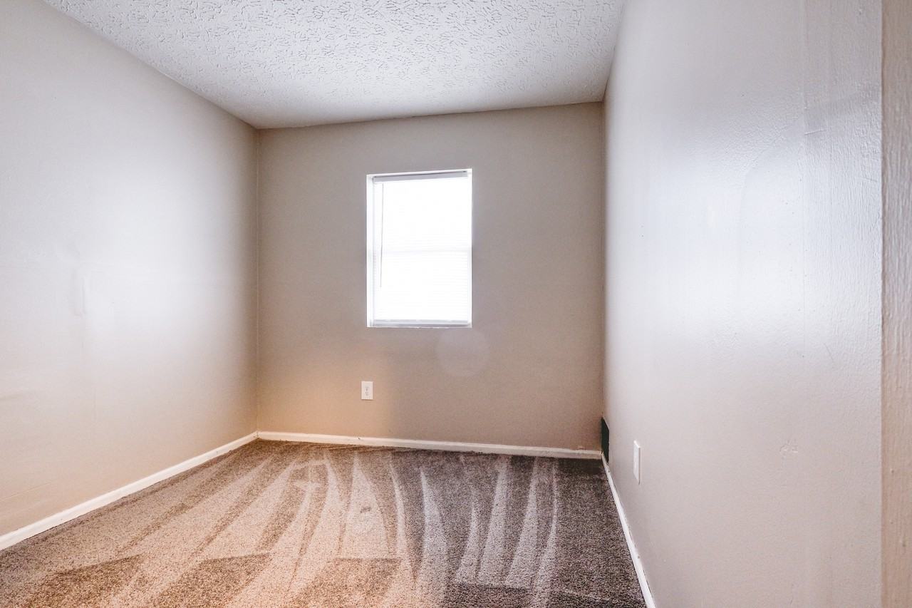 1020 E 13Th Ave - Photo 4 of 13