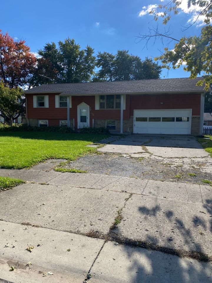 739 Avalon Ct - Photo 2 of 36