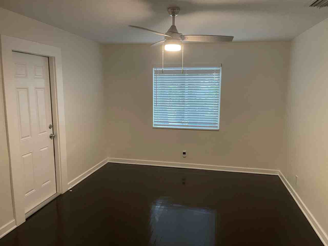 822 23rd Ave N #2 - Photo 3 of 11