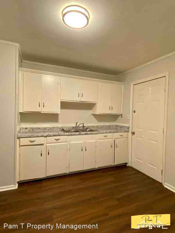 215 W 73rd St - Photo 2 of 11