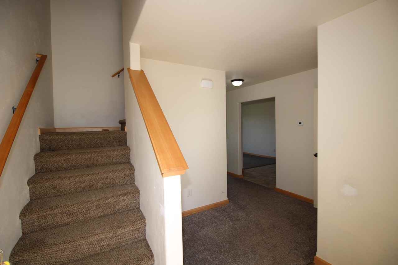 349 Adeline Dr - Photo 2 of 13