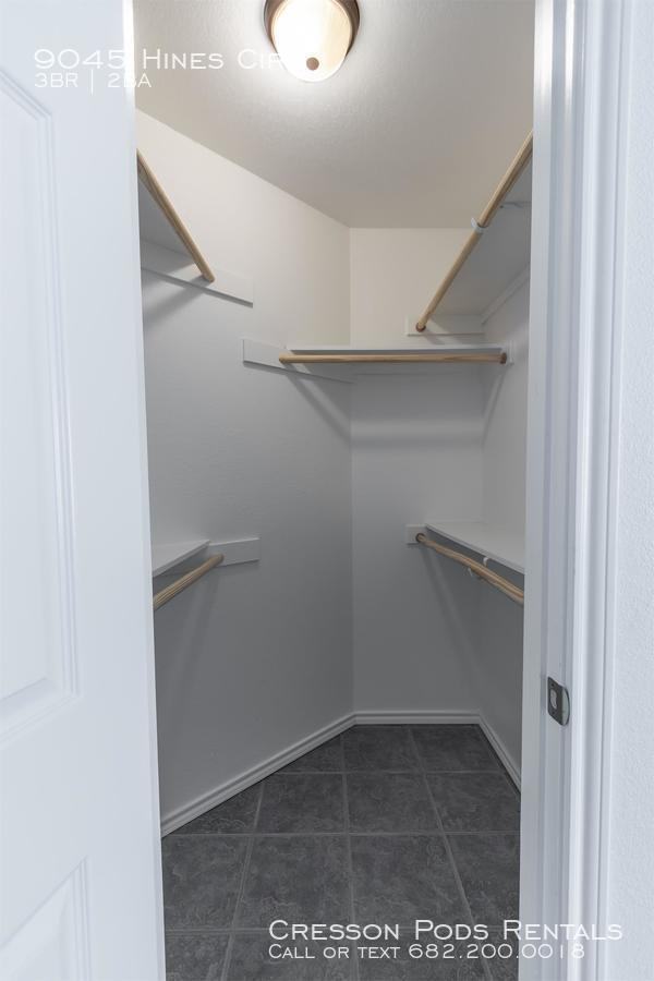 9004 Hines Cir #9004 - Photo 5 of 27