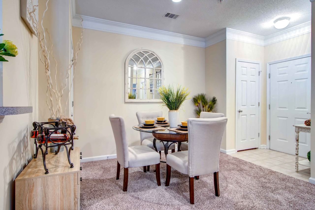 Villas at Hannover - Photo 3 of 27