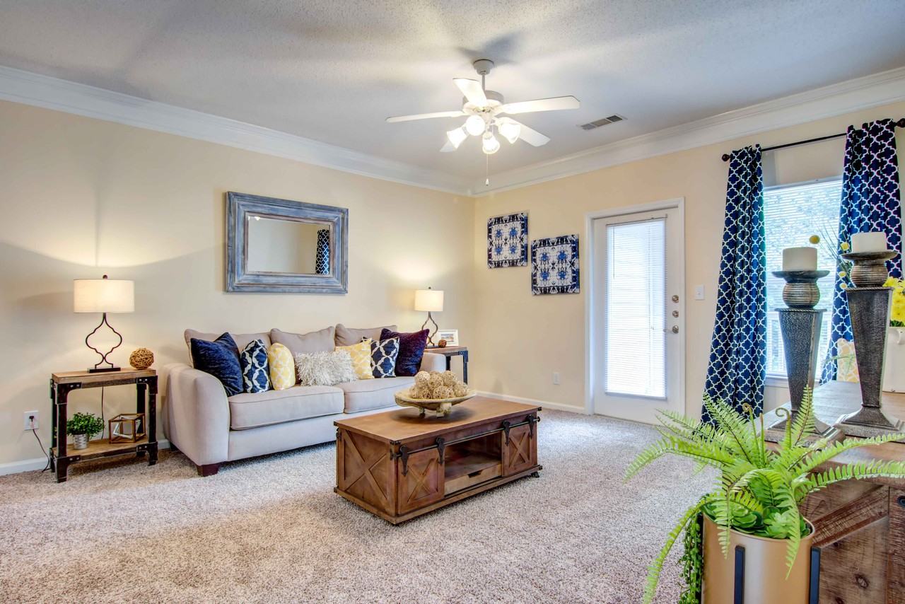 Villas at Hannover - Photo 5 of 27