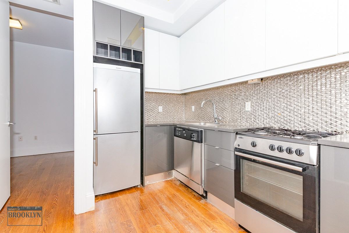 1642 Putnam Ave #7H - Photo 2 of 28