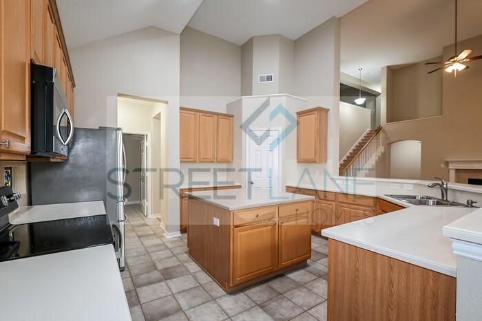 9714 Waterview Pkwy - Photo 3 of 8