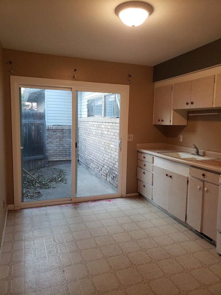 1752 S 440 W #1752 - Photo 4 of 21