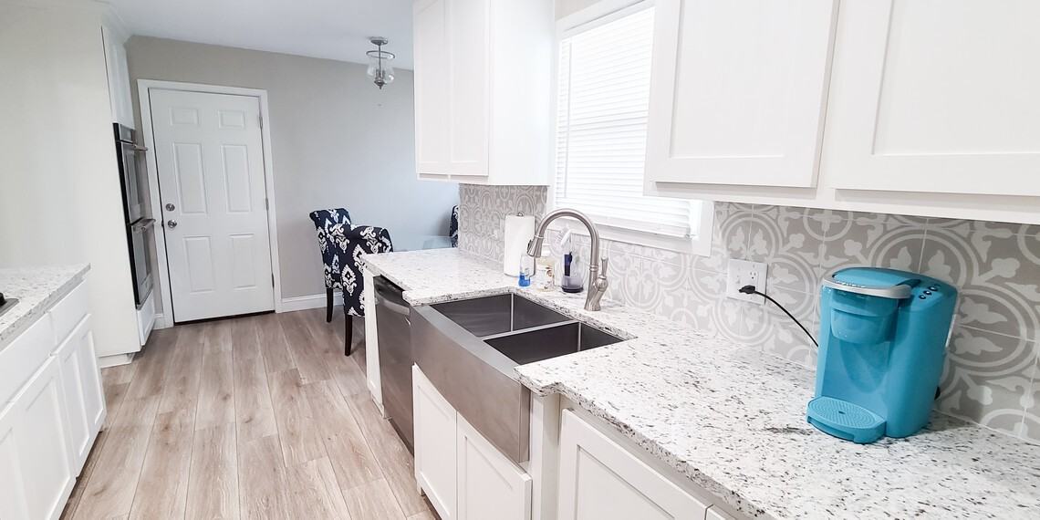 202 E Shandon Ave #1 - Photo 3 of 6
