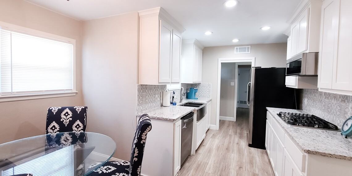 202 E Shandon Ave #1 - Photo 5 of 6