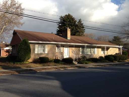 441 N Ott St - Photo 2 of 18