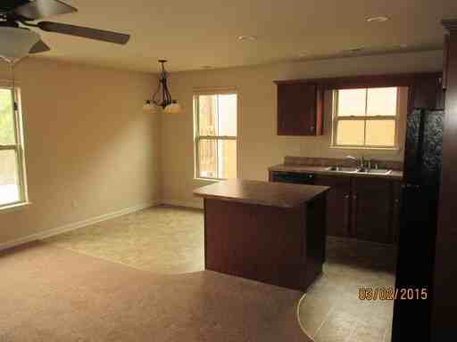 413 Rosewood Ct - Photo 3 of 28