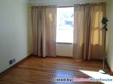 425 8th Ave S - Photo 2 of 15