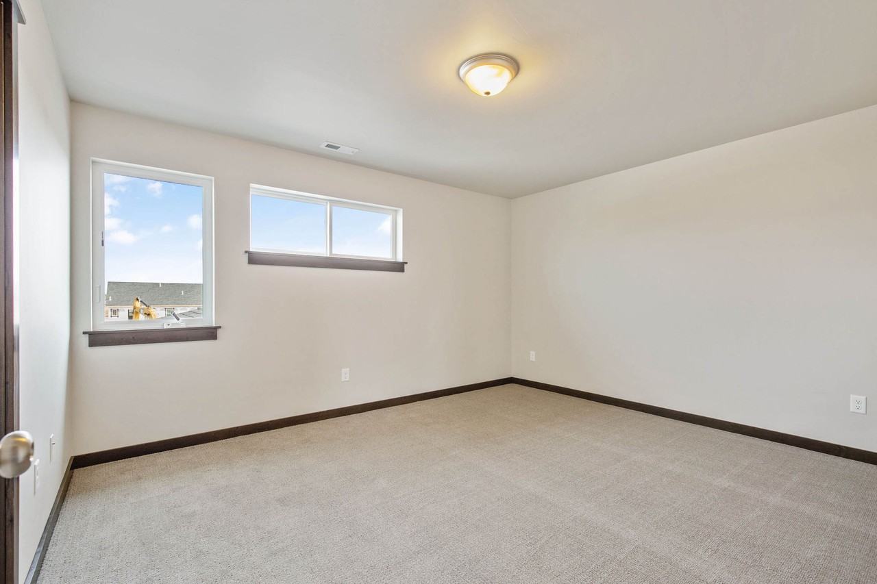 701 Halfpipe St #A - Photo 4 of 17