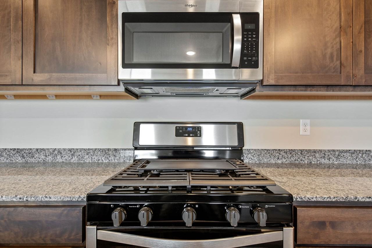 701 Halfpipe St #A - Photo 7 of 17