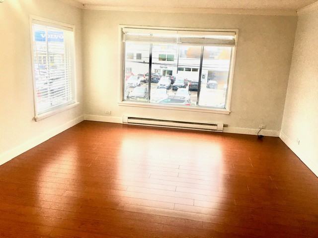 1587 Garden Avenue - Photo 3 of 13