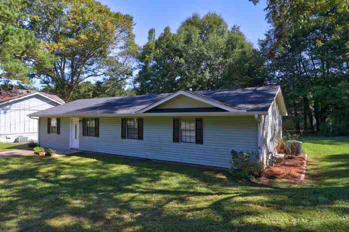 3006 Stanton Rd Se - Photo 3 of 28