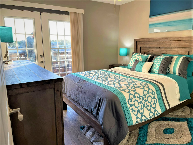 302 Allen St #18 - Photo 3 of 21