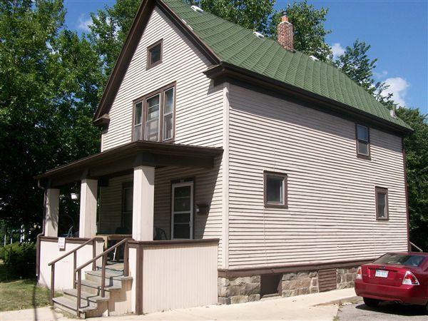 807 S Main St - Photo 2 of 12