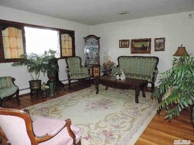 1437 Prospect Ave - Photo 3 of 19