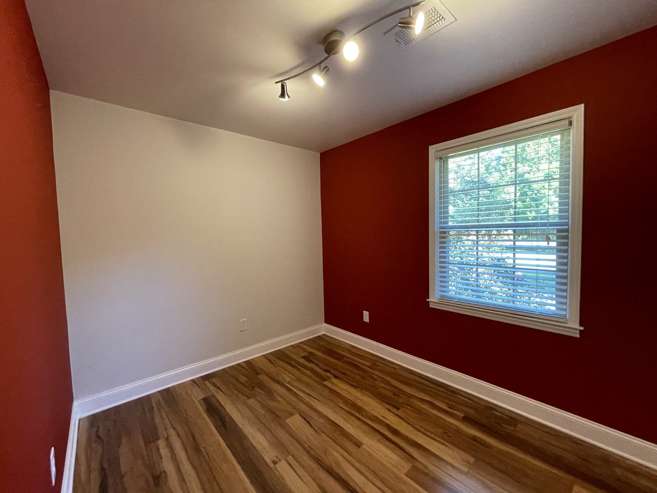 224 Perry Hill Rd - Photo 6 of 12