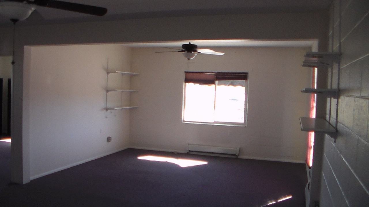 1011 Royal Gorge Blvd #C - Photo 5 of 12