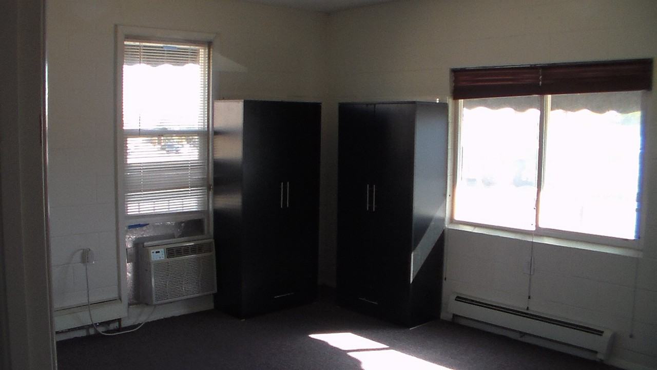 1011 Royal Gorge Blvd #C - Photo 7 of 12