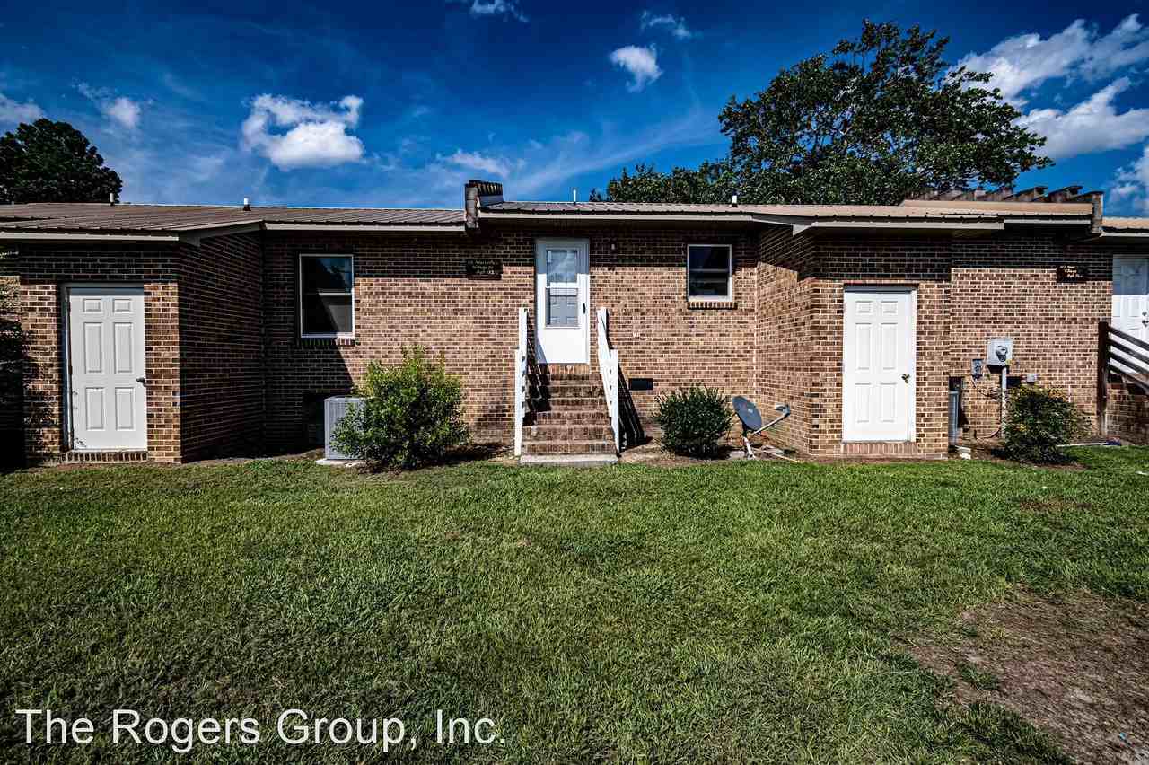 Warrenton Village Dr. Apartments Warrenton Village Dr, Warrenton, NC