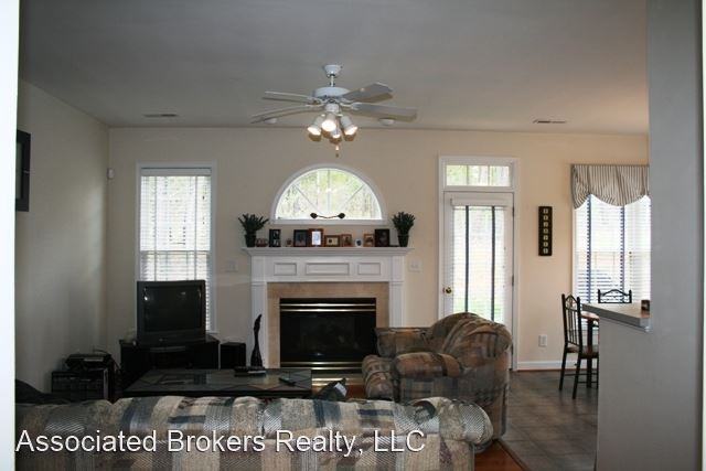 1100 Rustic Willow Ln - Photo 3 of 9