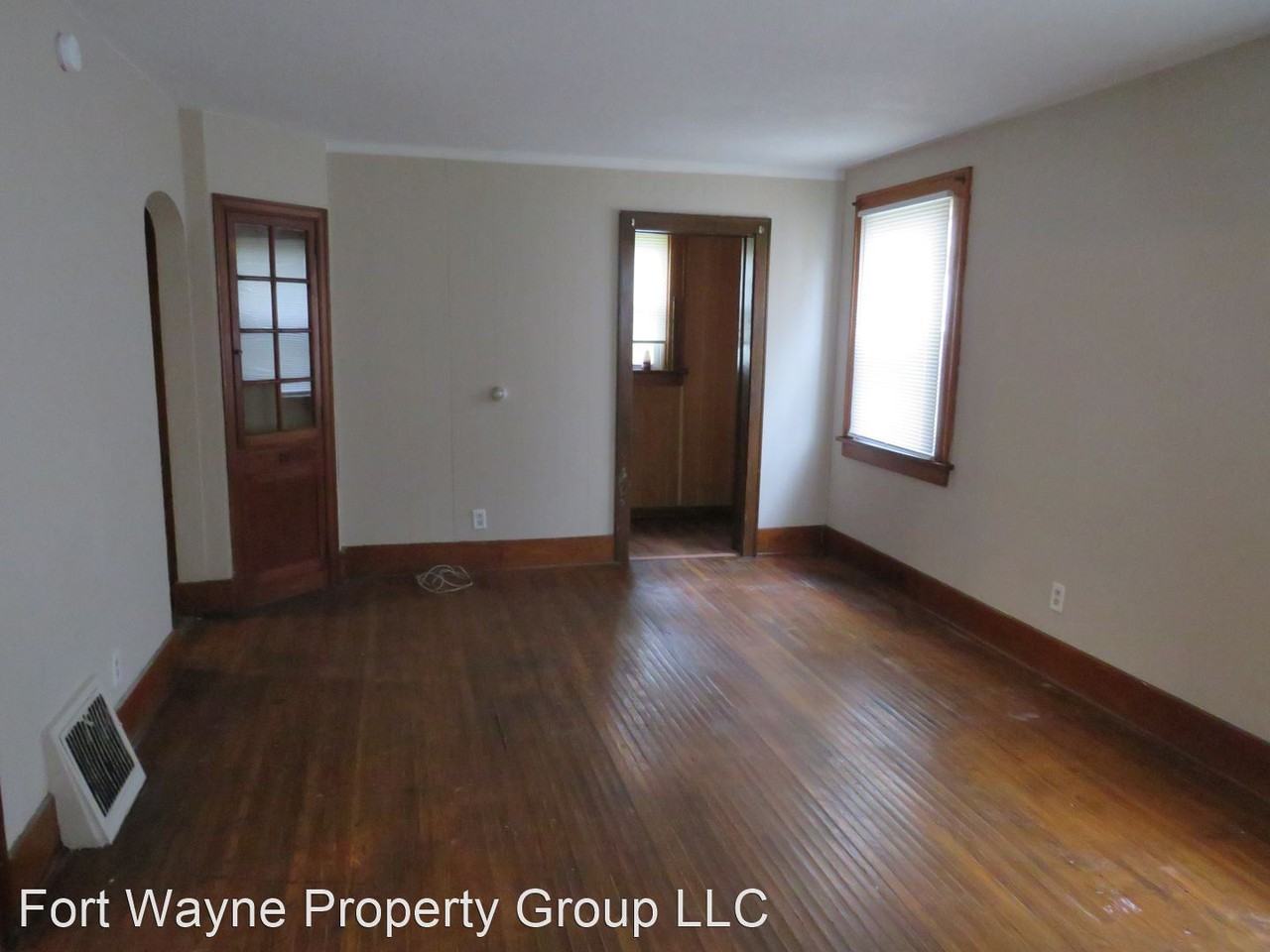 2815 Plaza Dr - Photo 2 of 12