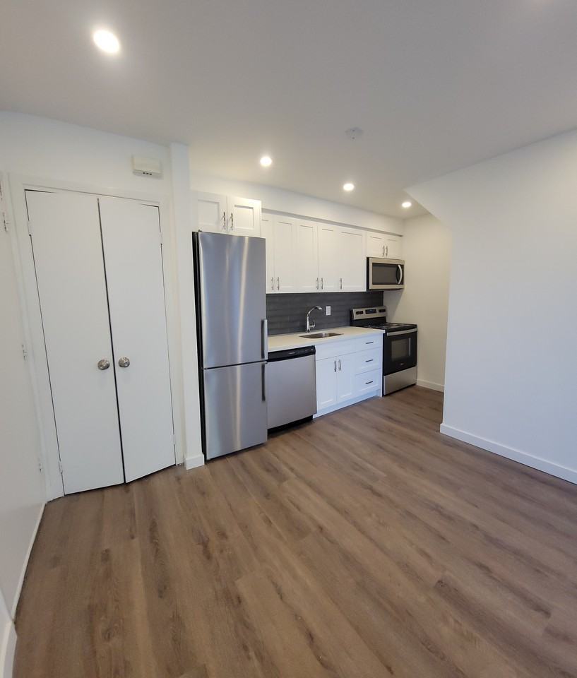 266 Marlee Ave #2 - Photo 2 of 12