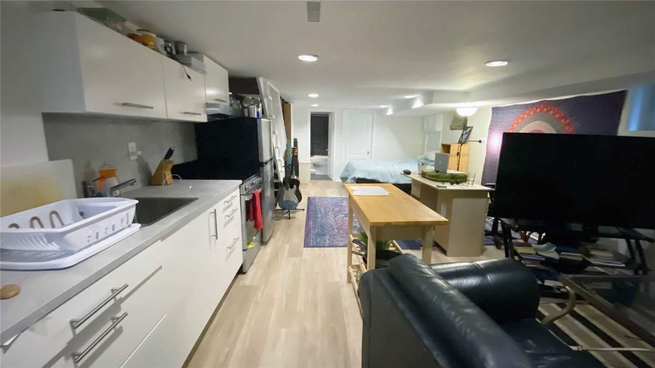 14 Nairn Ave - Photo 2 of 9