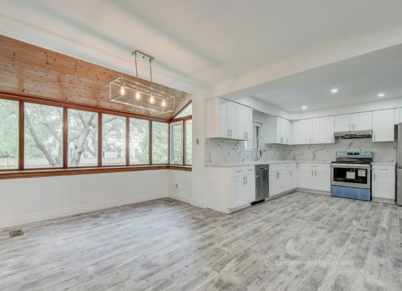 6 Thornhill Ave - Photo 2 of 28