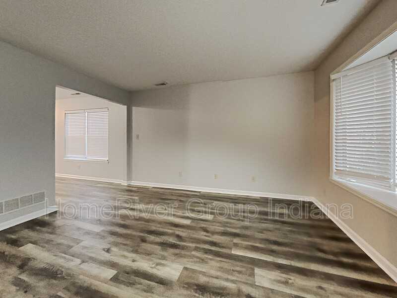 11325 Harrington Ln - Photo 3 of 24