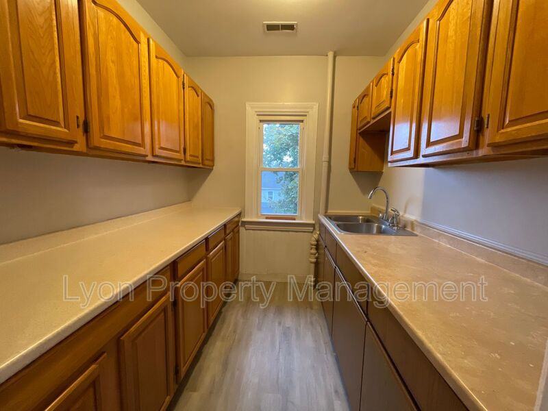 23 Villa Ave #3 - Photo 4 of 10