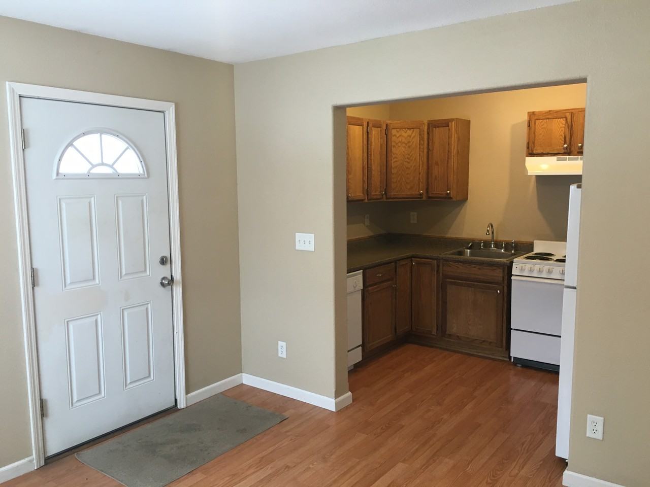 Building 7 Apartments 5527 Division Street West 7d, Bemidji, MN