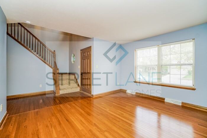 902 Executive Blvd - Photo 2 of 15