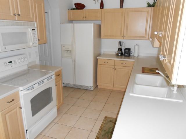 1151 Yosemite Drive - Photo 2 of 6