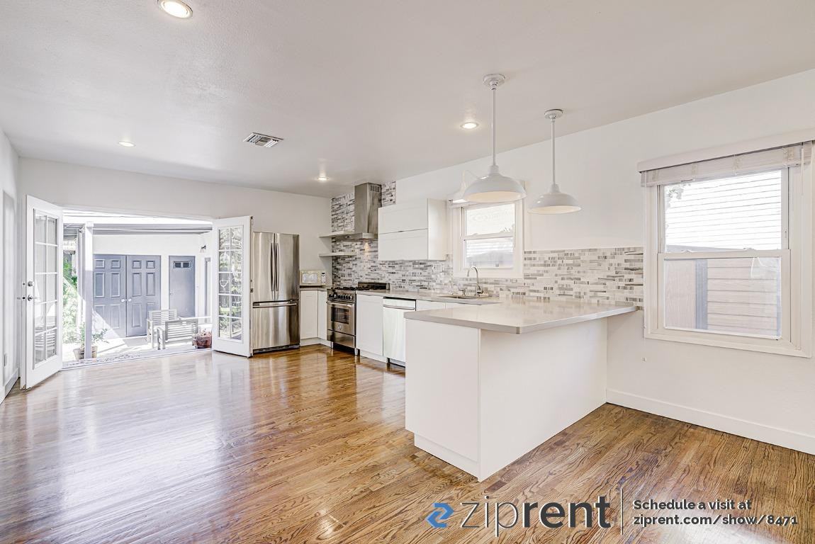 3869 Hollypark Pl - Photo 3 of 20