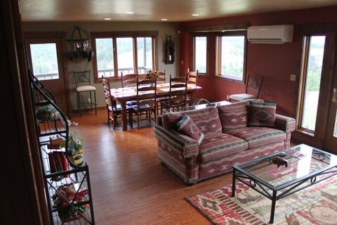 611 Lupus Ln - Photo 3 of 16