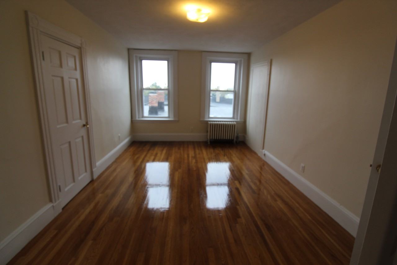 Elm Street - Photo 4 of 8