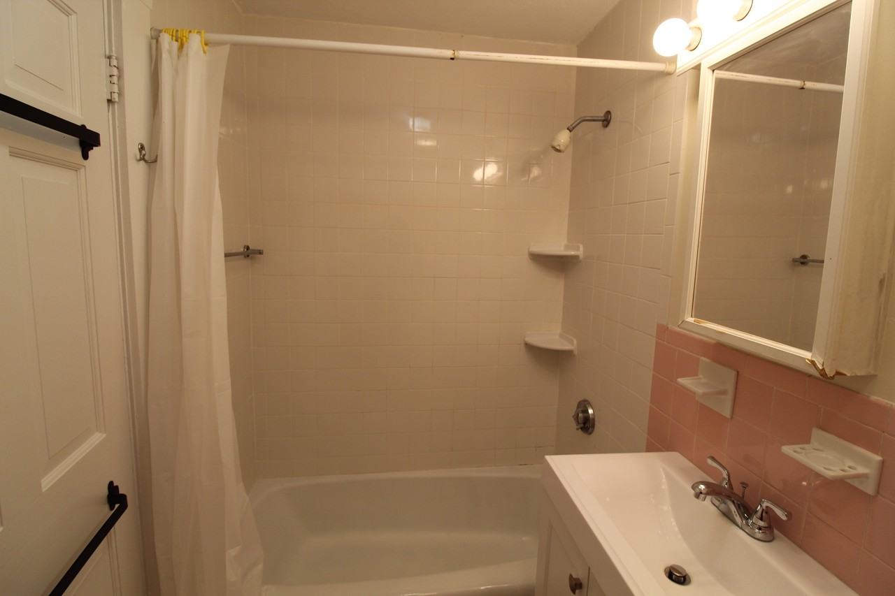 Elm Street - Photo 7 of 8