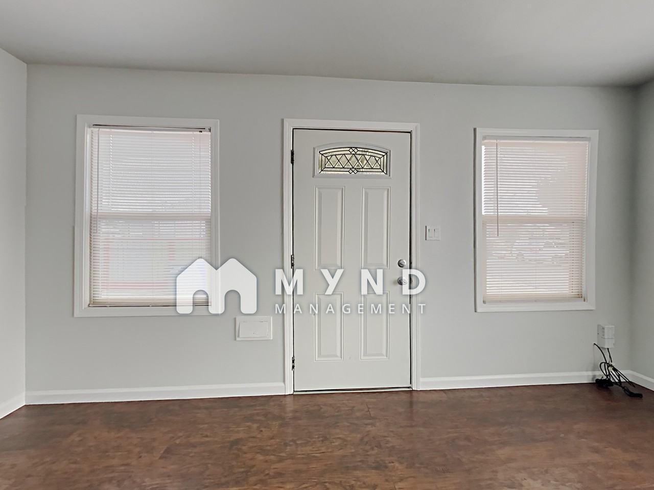 320 Suffolk Dr #320 - Photo 2 of 25