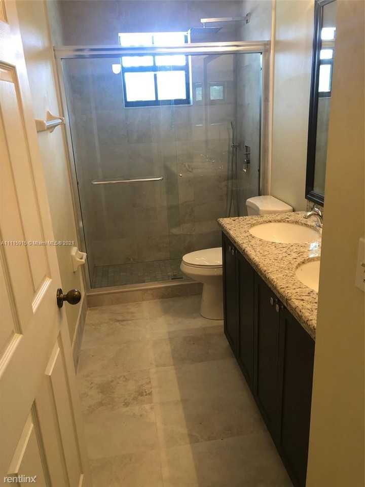 3907 Vista Grove Ln - Photo 3 of 4