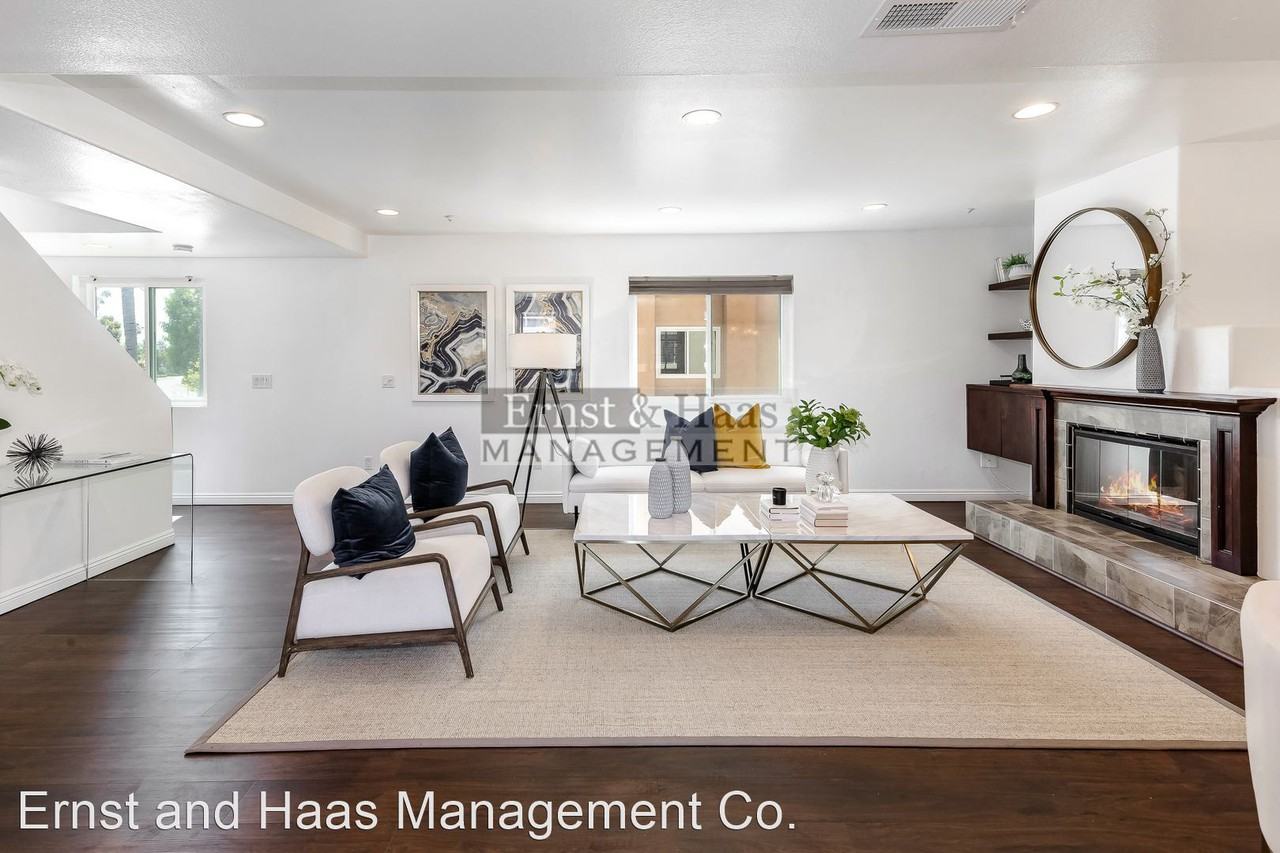 7683 Yorktown Ave - Photo 3 of 28