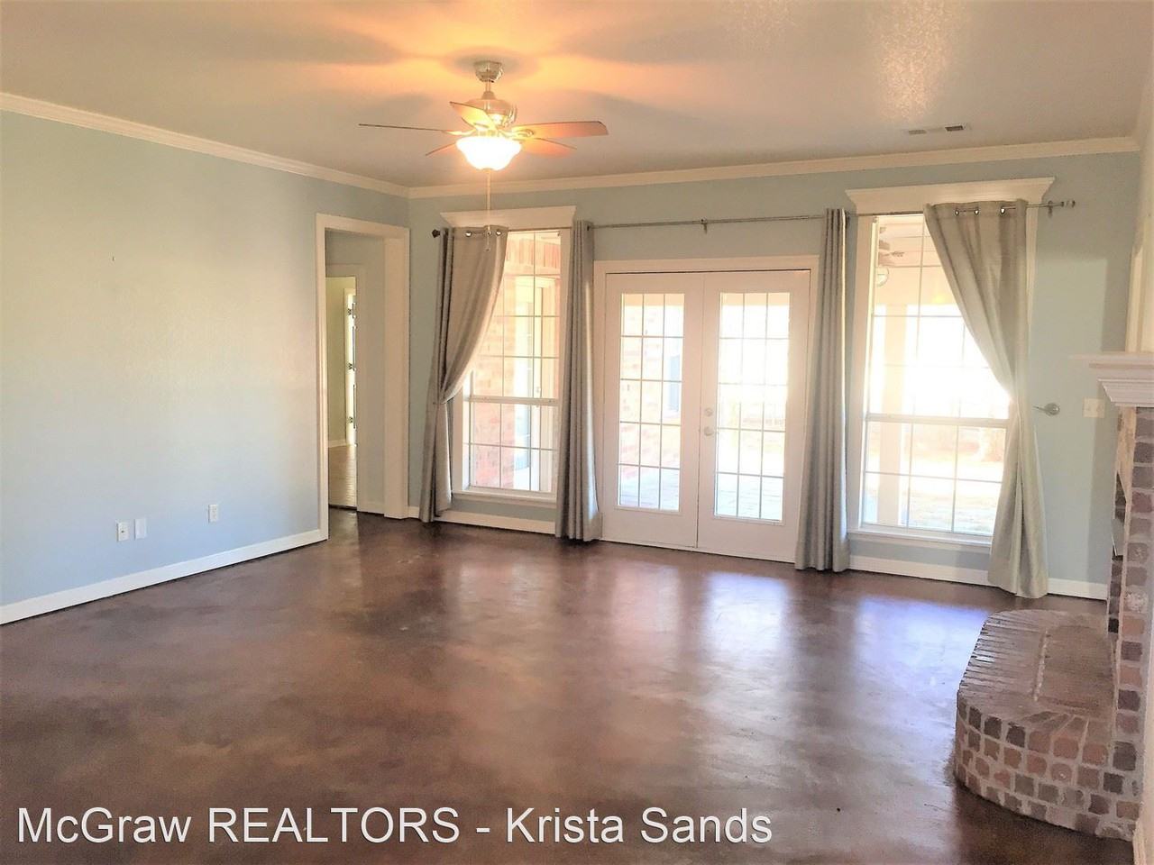 3224 N Oak Ave - Photo 3 of 29