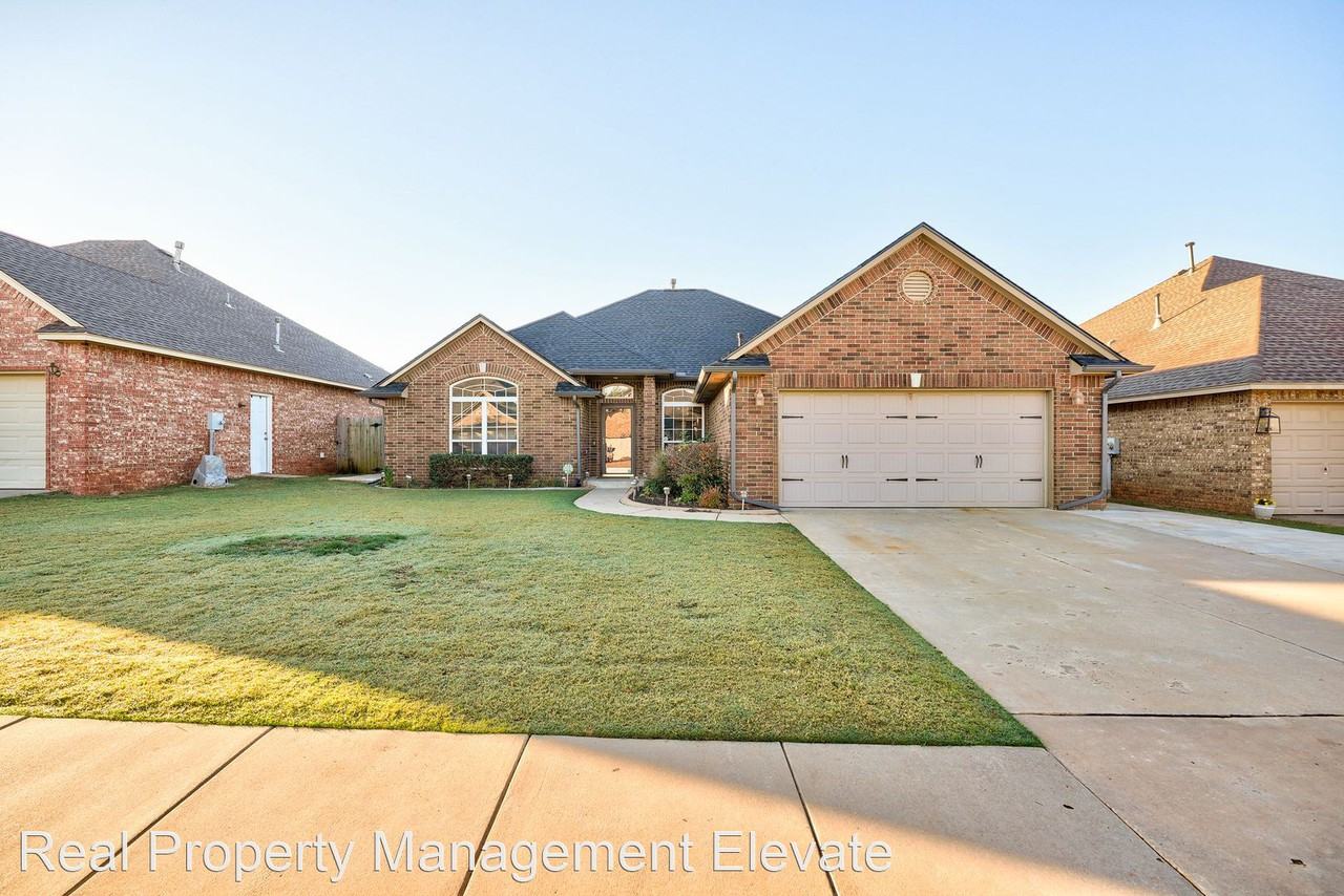 7508 Nw 134th St - Photo 2 of 26